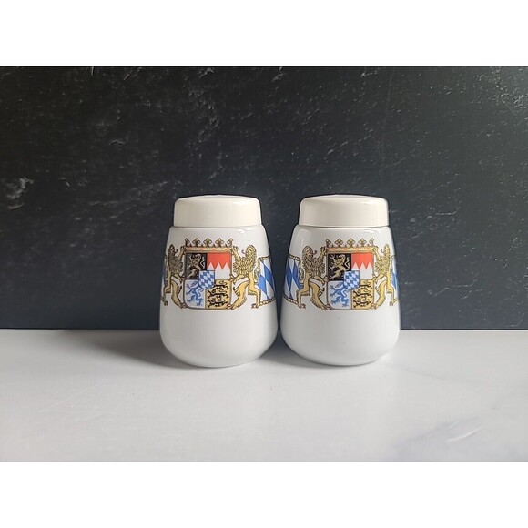Vintage BAVARIA COAT OF ARMS Salt & Pepper Shakers Seltmann Welden  West Germany - Picture 1 of 10